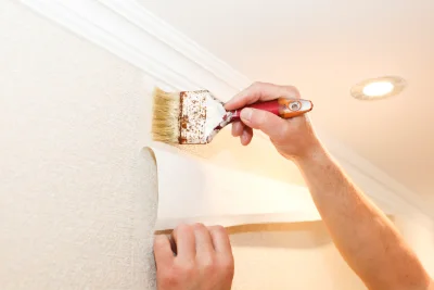 Pose de papier peint à Ruffec — revêtements muraux et toiles de verre